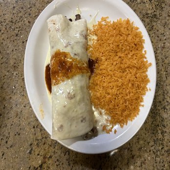 El Cozumel Mexican Grill - steak burrito - Mexican Near Me - Burton, Michigan El Cozumel Mexican Grill - steak burrito - Mexican Near Me - Burton, Michigan