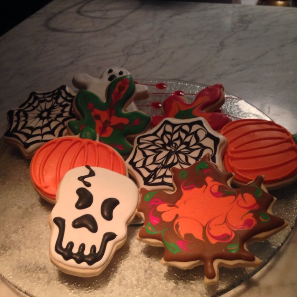 La Dolce Vita - Display cookies at the bar - Desserts Near Me - Ann Arbor, Michigan La Dolce Vita - Display cookies at the bar - Desserts Near Me - Ann Arbor, Michigan