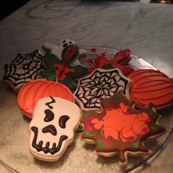 La Dolce Vita - Display cookies at the bar - Desserts Near Me - Ann Arbor, Michigan La Dolce Vita - Display cookies at the bar - Desserts Near Me - Ann Arbor, Michigan