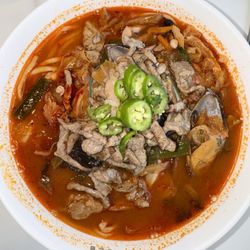 Hong Kong Banjum by Paik's Noodle - Jjamppong with pork and seafood