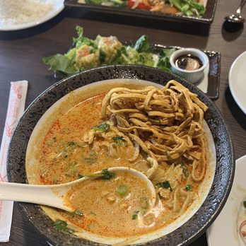 Thai Taste - Khao Soi, Thai Pot Stickers, Cashew Nut - Thai Near Me - Trophy Club, Texas Thai Taste - Khao Soi, Thai Pot Stickers, Cashew Nut - Thai Near Me - Trophy Club, Texas