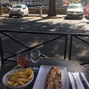 Berthillon - The famous french hot dog!! - Ice Cream & Frozen Yogurt Near Me - Paris, 75 Berthillon - The famous french hot dog!! - Ice Cream & Frozen Yogurt Near Me - Paris, 75