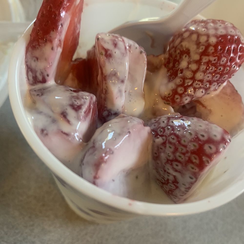 Armando's Mexican Food - Fresas con crema - Mexican Near Me - Abilene, Texas Armando's Mexican Food - Fresas con crema - Mexican Near Me - Abilene, Texas
