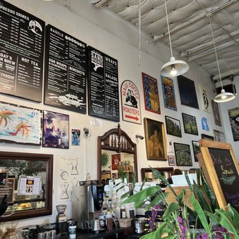 Maui Coffee Roasters - Coffee Roasteries Near Me - Kahului, Hawaii Maui Coffee Roasters - Coffee Roasteries Near Me - Kahului, Hawaii