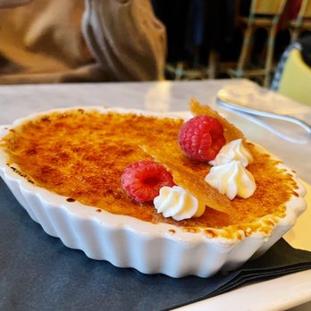 Bistro du Midi - Vanilla Bean Crème Brûlée - French Near Me - Boston, Massachusetts Bistro du Midi - Vanilla Bean Crème Brûlée - French Near Me - Boston, Massachusetts