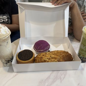 Brecotea - 36. Tiramisu Paradise, 15. Boba Brown Sugar Matcha, Walnut Pistachio bread, Ube bun, Oreo bun - Bubble Tea Near Me - Cary, North Carolina