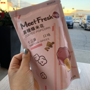 Meet Fresh - a hand holding a bag of frozen food - Taiwanese Near Me - Mississauga, Ontario Meet Fresh - a hand holding a bag of frozen food - Taiwanese Near Me - Mississauga, Ontario