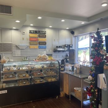 Ted's Bakery - Bakeries Near Me - Haleiwa, Hawaii