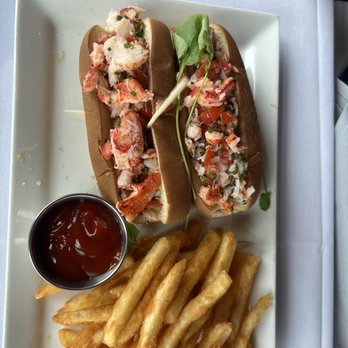 Tom Ham's Lighthouse - Lobster Roll - Breakfast & Brunch Near Me - San Diego, California Tom Ham's Lighthouse - Lobster Roll - Breakfast & Brunch Near Me - San Diego, California