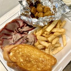 DUSTIN'S Bar-B-Q - Pork (Sliced) - disappointing