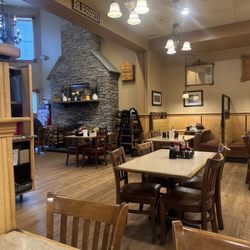 Mount Airy Inn - Mt Airy Inn dining area