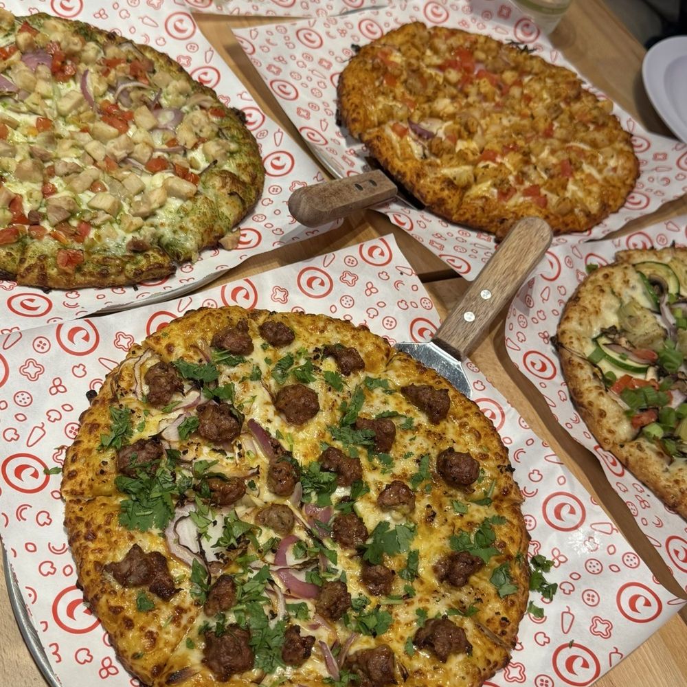 Lamb Kabob Pizza (Halal) Lamb Kabob Pizza (Halal)