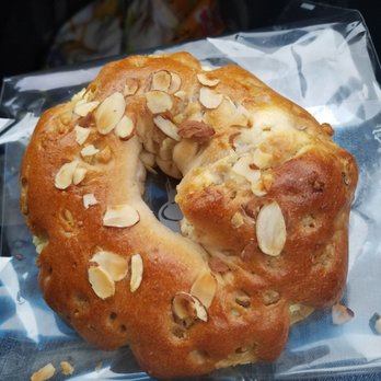 H Mart - Chicago - Walnut Cream Cheese Bread - International Grocery Near Me - Chicago, Illinois H Mart - Chicago - Walnut Cream Cheese Bread - International Grocery Near Me - Chicago, Illinois