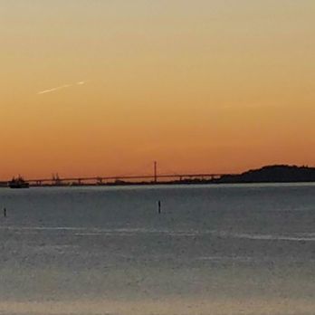 San Quentin Beach - So clear looking towards Bay Bridge. - Beaches Near Me - San Quentin, California