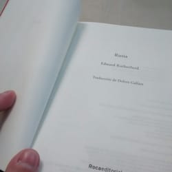 Maidana Libros - Comprar un libro, tomarse un café, y los pagas con MasterCard (?