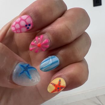 Professionail - Nail Salons Near Me - Lihue, Hawaii