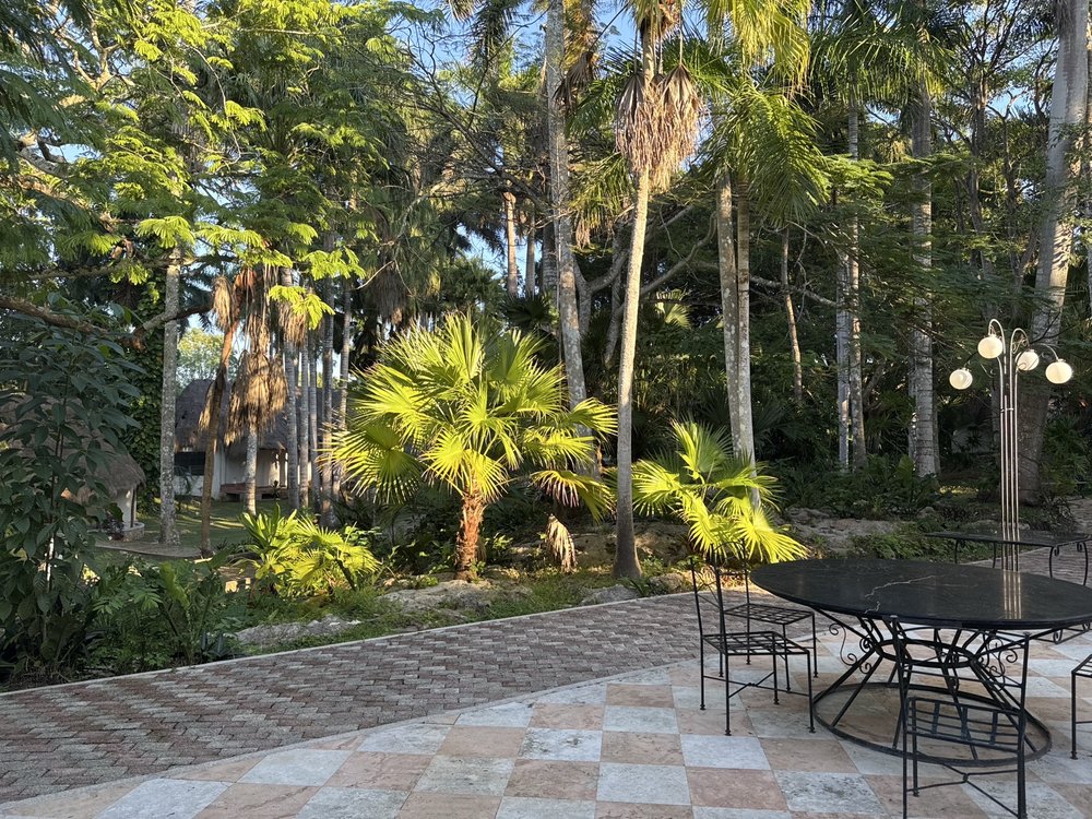 Mayaland Hotel & Bungalows