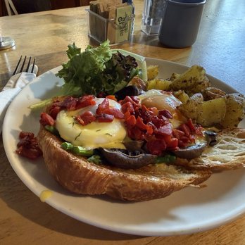 Haven Cafe & Bakery - Veggie Benedict - Breakfast & Brunch Near Me - Lenox, Massachusetts Haven Cafe & Bakery - Veggie Benedict - Breakfast & Brunch Near Me - Lenox, Massachusetts