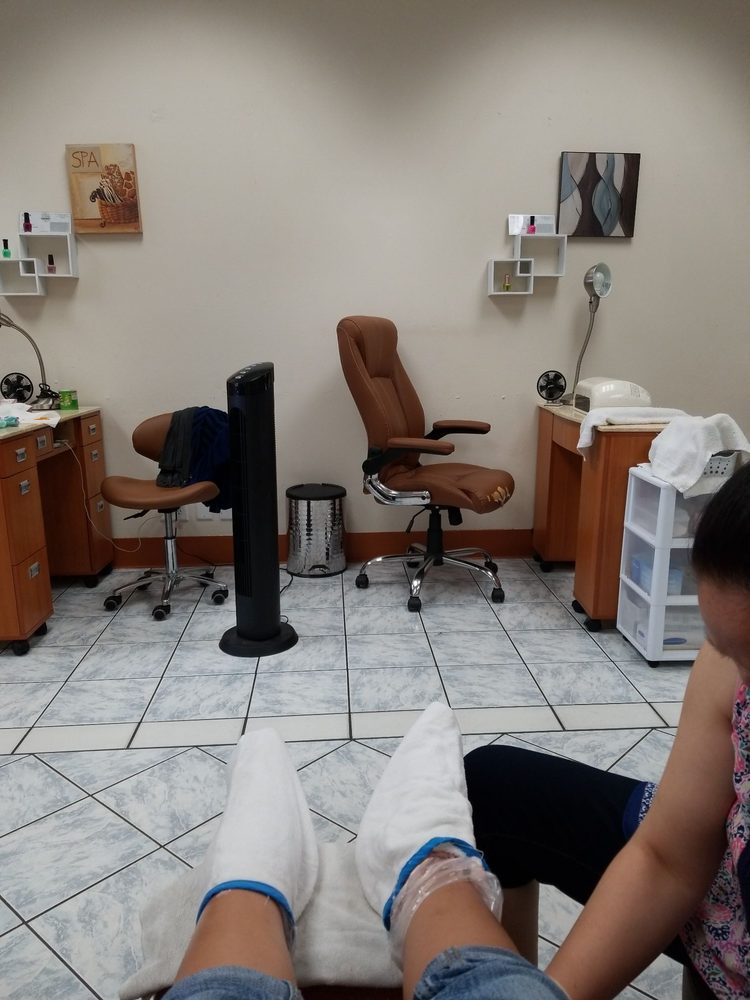 LILY HAIR & NAILS 14 Reviews Hair Salons 24563 Alessandro Blvd