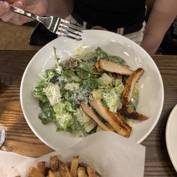 DJ’S GREAT ROOM - Updated May 2025 - 32 Photos & 13 Reviews - 920 Wells