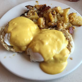 Three Brothers Diner Restaurant - Eggs Benedict - Diners Near Me - Danbury, Connecticut Three Brothers Diner Restaurant - Eggs Benedict - Diners Near Me - Danbury, Connecticut