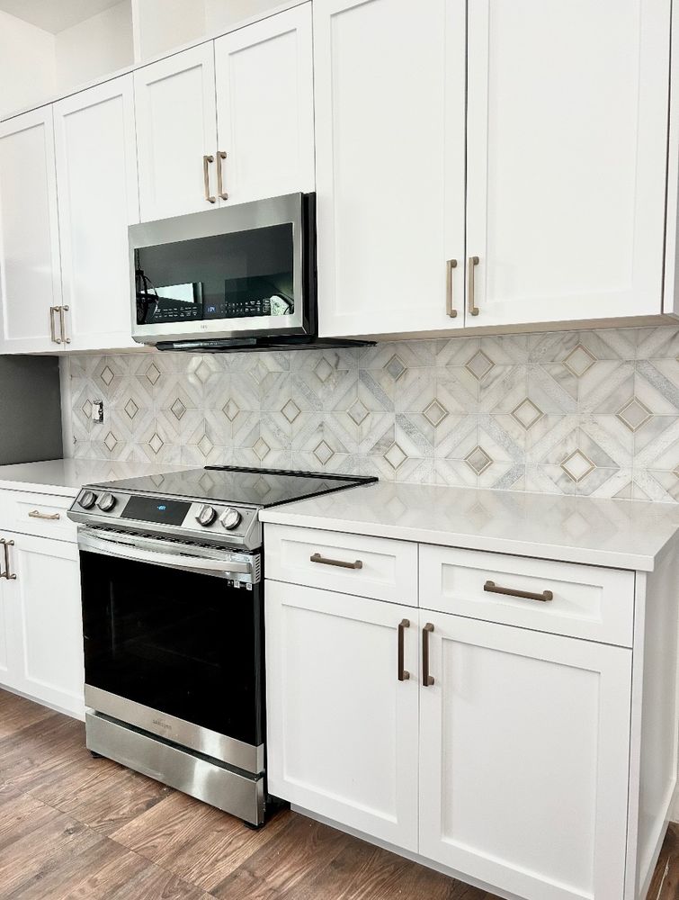 Slide of Supreme Team Handyman Services