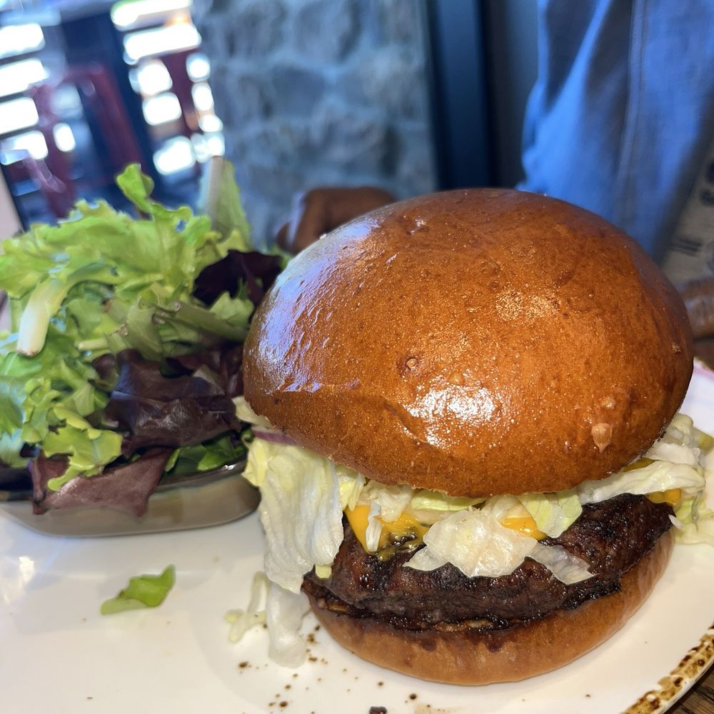 Gus's BBQ - All American Burger - Barbeque Near Me - Porter Ranch, California