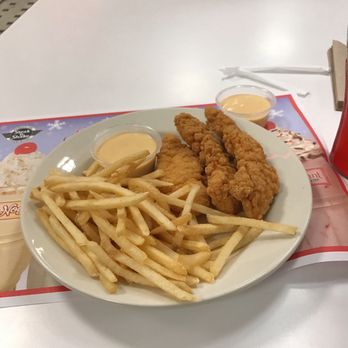 Steak ’n Shake - 3 piece tenders - Burgers Near Me - Arlington, Texas Steak ’n Shake - 3 piece tenders - Burgers Near Me - Arlington, Texas
