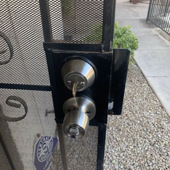 Call Locksmith Az - New Set - Keys & Locksmiths Near Me - Phoenix, Arizona