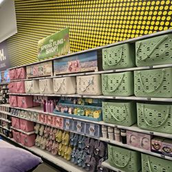 Five Below