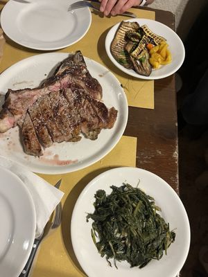 OSTERIA ACQUACHETA dal giovedì al lunedì pranzo e cena necessaria la prenotazione L'OSTESSA E L'OSTE AUGURANO BUONA VITA by null