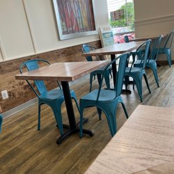 Clean and tidy cafe
