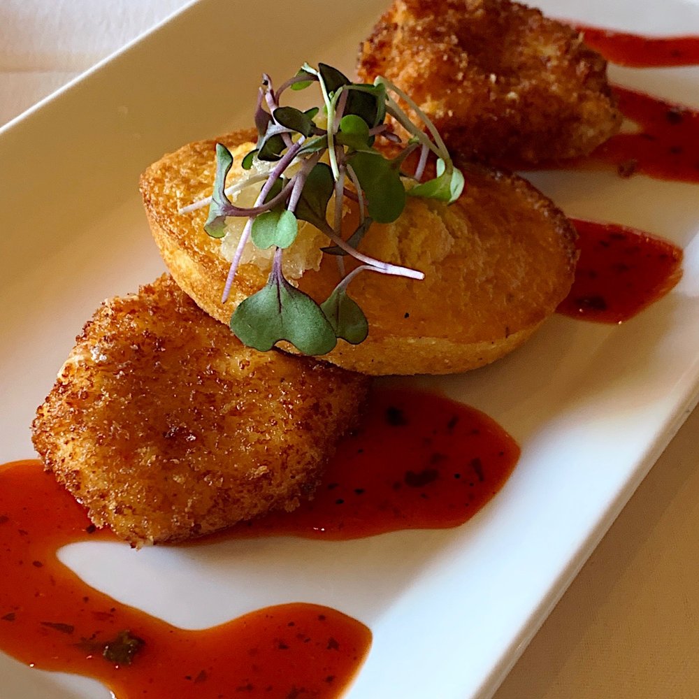 Southern Inn - Pimento cheese and cornbread appetizer - Bars Near Me - Lexington, Virginia Southern Inn - Pimento cheese and cornbread appetizer - Bars Near Me - Lexington, Virginia