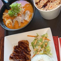 Ochoron (Brave) ramen, pork tonkatsu, shrimp rice bowl Ochoron (Brave) ramen, pork tonkatsu, shrimp rice bowl