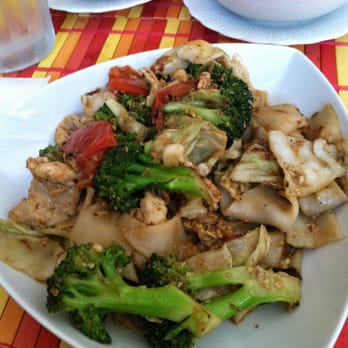 Spice & Dice - Drunken Noodles - Thai Near Me - Towson, Maryland