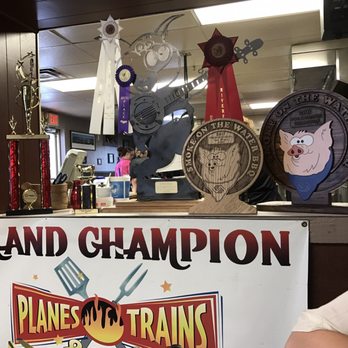 Uncle Kenny's BBQ - BBQ Trophies - Barbeque Near Me - Clermont, Florida