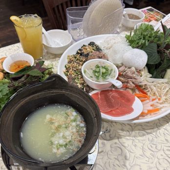Saigon Kitchen - Vietnamese Near Me - San Jose, California