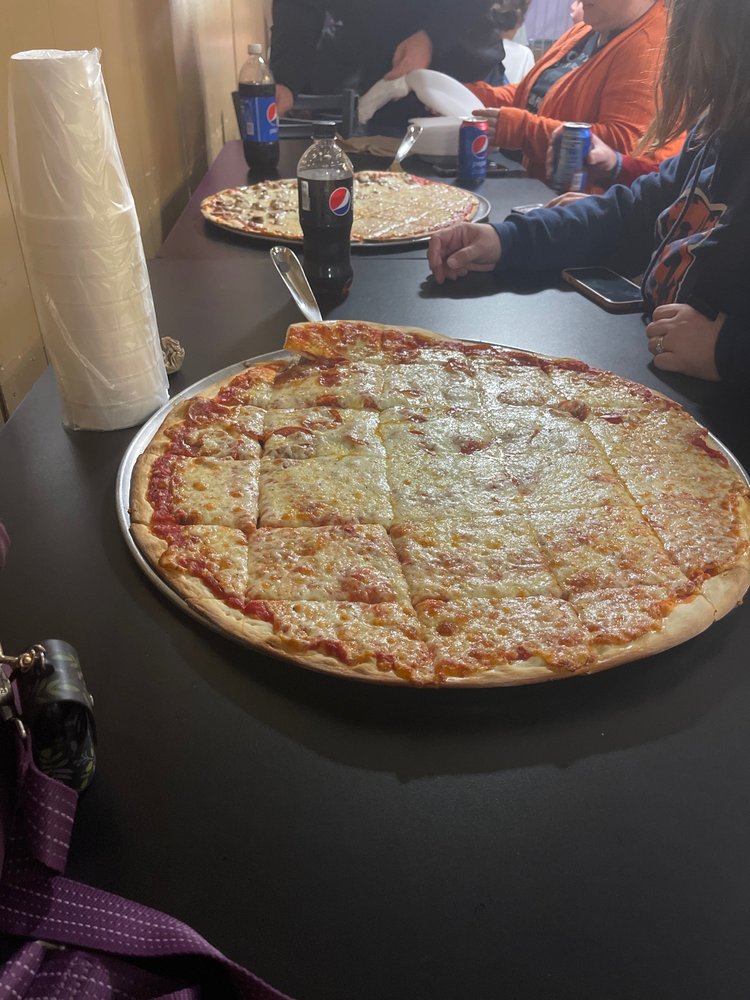 GENO NOTTOLINI’S PIZZA Updated August 2024 74 Reviews 1061 N Liberty St, Elgin, Illinois