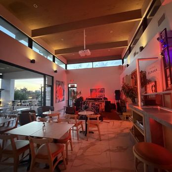 Echoes Cafe - Greek Near Me - Houston, Texas