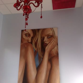 The Roast Café - Interesting 'porn chic' art... - Cafes Near Me - Leeds, XWY