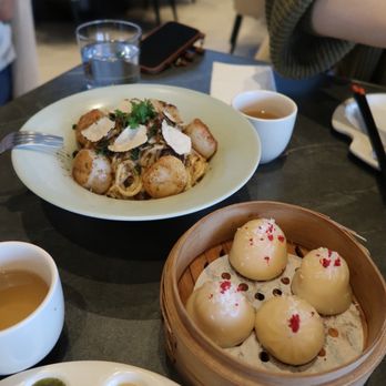 Palette Dim Sum & Seafood - Truffle Scallop Garlic Yi Fu Noodle and Crystal Custard Dumplings - Chinese Near Me - Tustin, California Palette Dim Sum & Seafood - Truffle Scallop Garlic Yi Fu Noodle and Crystal Custard Dumplings - Chinese Near Me - Tustin, California