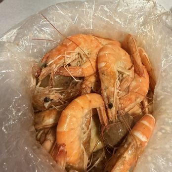 The Kickin' Crab - 2 lbs of shrimp that was overcooked and vein was left in and cooked into mush with it.... - Cajun/Creole Near Me - Portland, Oregon The Kickin' Crab - 2 lbs of shrimp that was overcooked and vein was left in and cooked into mush with it.... - Cajun/Creole Near Me - Portland, Oregon