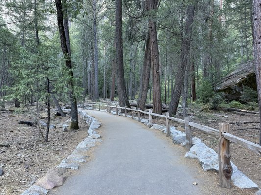 Bridalveil Fall by null