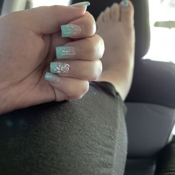 Allure Nails - Ready for Hawaii - Nail Salons Near Me - Elk Grove, California