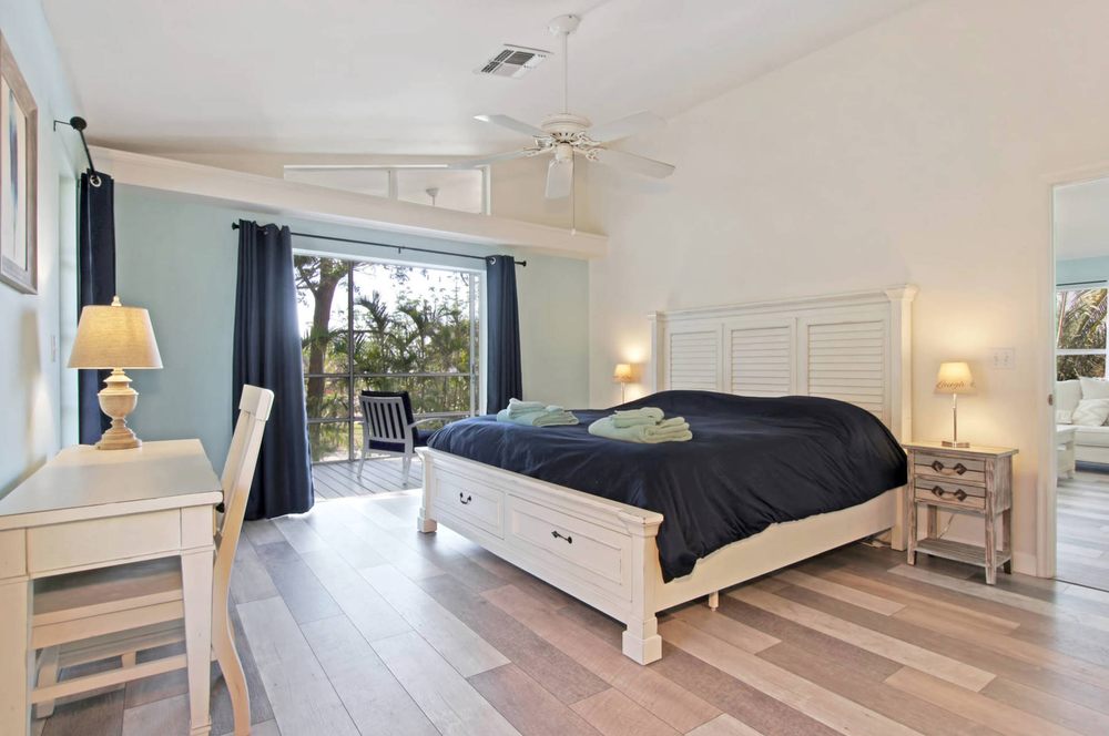 PIAS PARADISE Updated October 2024 64 Photos 10020 Maddox Ln