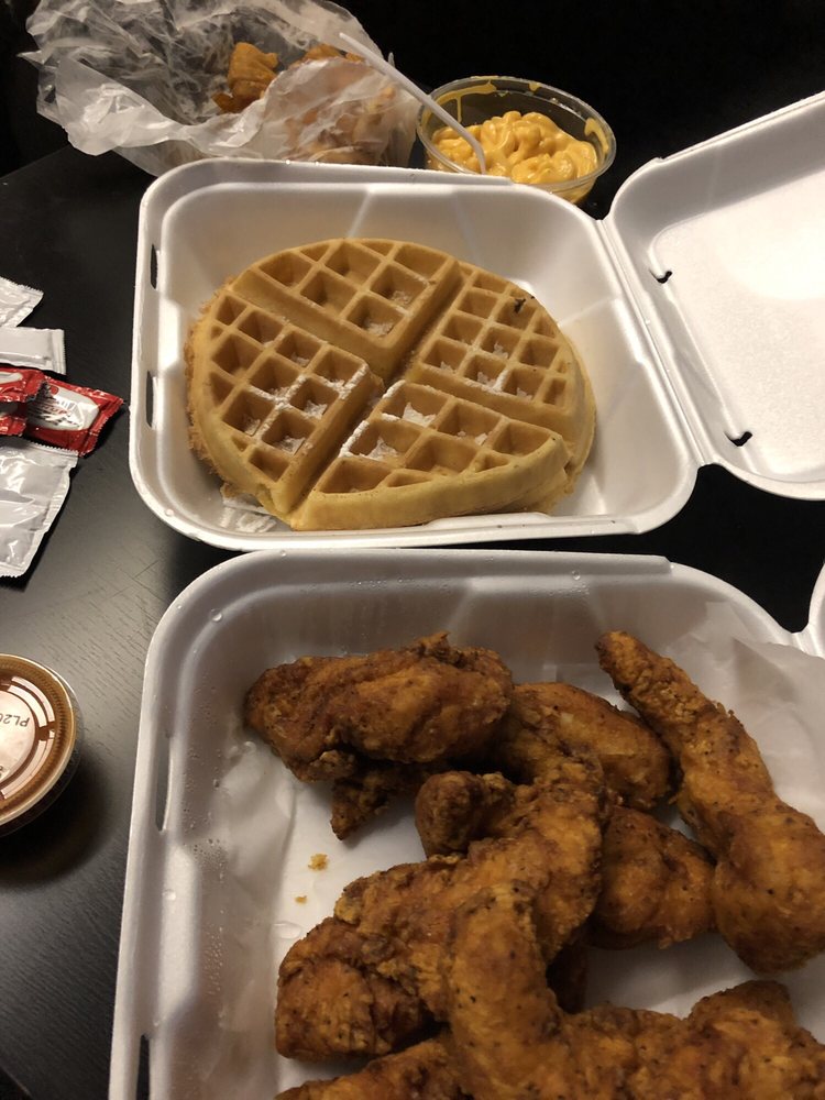 5 Brothers Fried Chicken & Waffles, Patchogue Roadtrippers