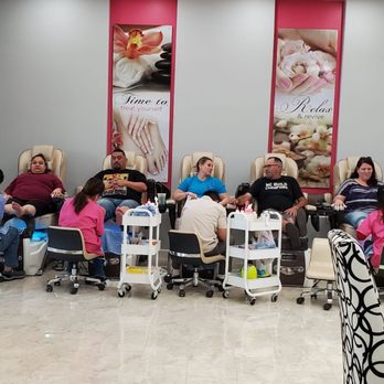 Pinky Nails & Spa T&L - Nail Salons Near Me - Phoenix, Arizona Pinky Nails & Spa T&L - Nail Salons Near Me - Phoenix, Arizona