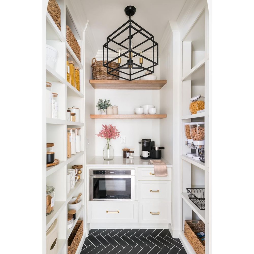 BRADFORD CUSTOM HOMES & REMODELING Updated September 2024 101