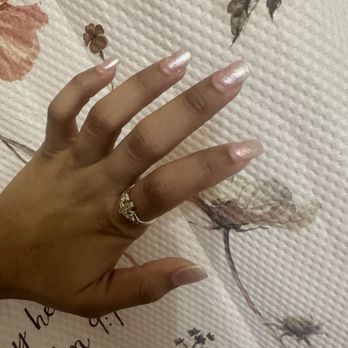 2Q Nail Spa + Eyelashes - 17 days of growth and no lifting, chipping, or discoloration- amazing! - Nail Salons Near Me - Montclair, California
