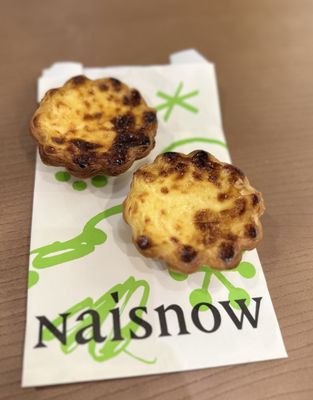 NaiSnow Tea and Bakery Flushing by null